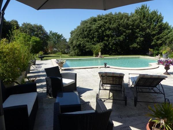Villa Les Anges LʼIsle-sur-la-Sorgue Exterior foto