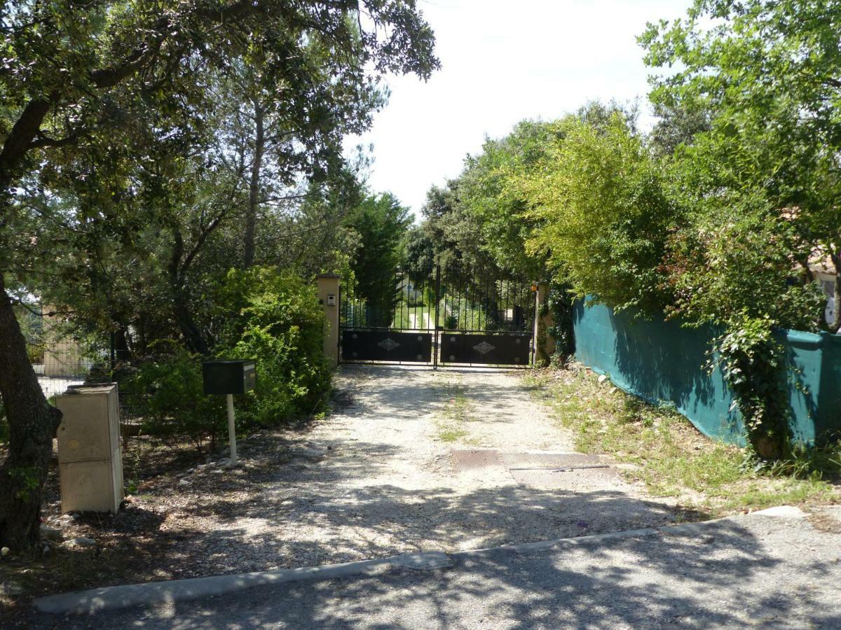 Villa Les Anges LʼIsle-sur-la-Sorgue Exterior foto
